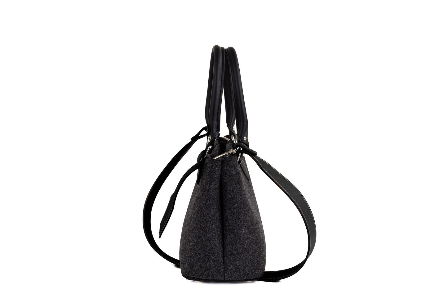 EMMA MINI bag in merino wool felt with vegan leather. Roomy yet compact, detachable strap, 2 pockets, magnetic closure. Perfect for a night out. -Lefrac