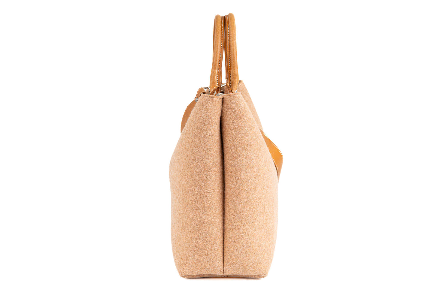Elegant EMMA bag in merino wool felt with vegan leather handles. Detachable strap, 2 pockets, magnetic closure. Handmade in Italy for any occasion. -Lefrac