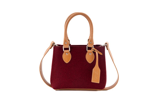 Chic EMMA MINI bag in merino wool felt and vegan leather. Roomy yet compact with detachable strap, 2 pockets, and magnetic closure. Handmade in Italy. -Lefrac